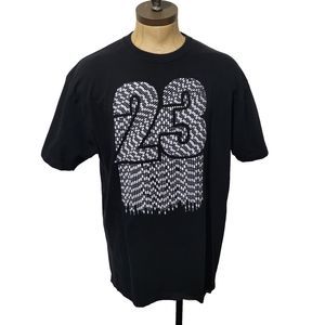 MICHAEL JORDAN 23 CHICAGO BULLS T-Shirt Mens 3XL Black And White Embosse…